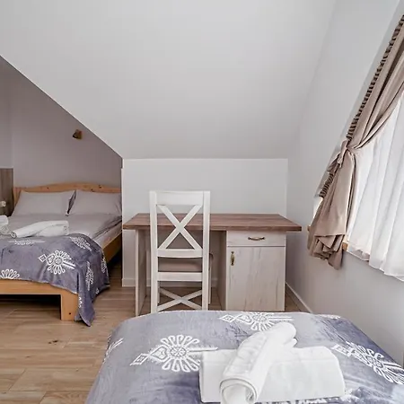 Kaniowka, Sun & Snow